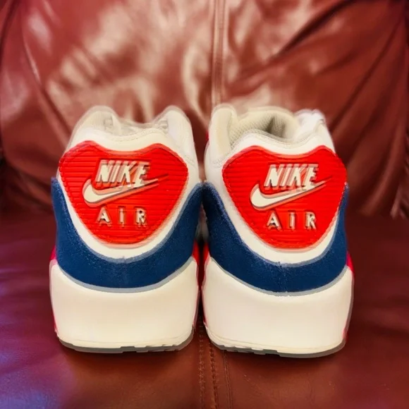 NIKE AIR MAX 90 - Picture 8 of 10